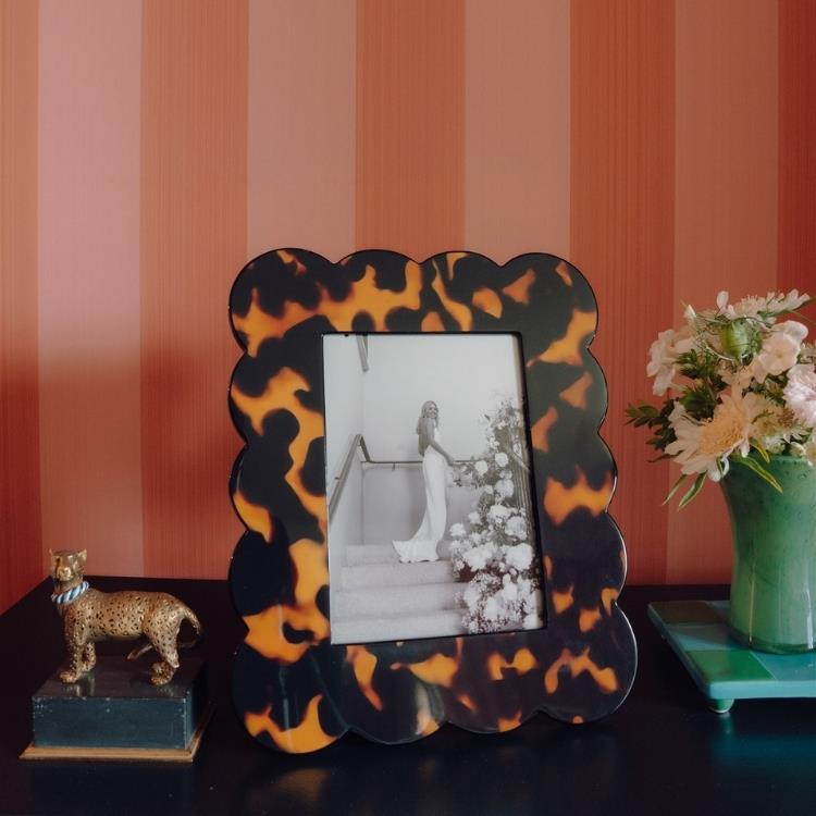 Tortoiseshell Scalloped Photo Frame - Addison Ross Ltd UK