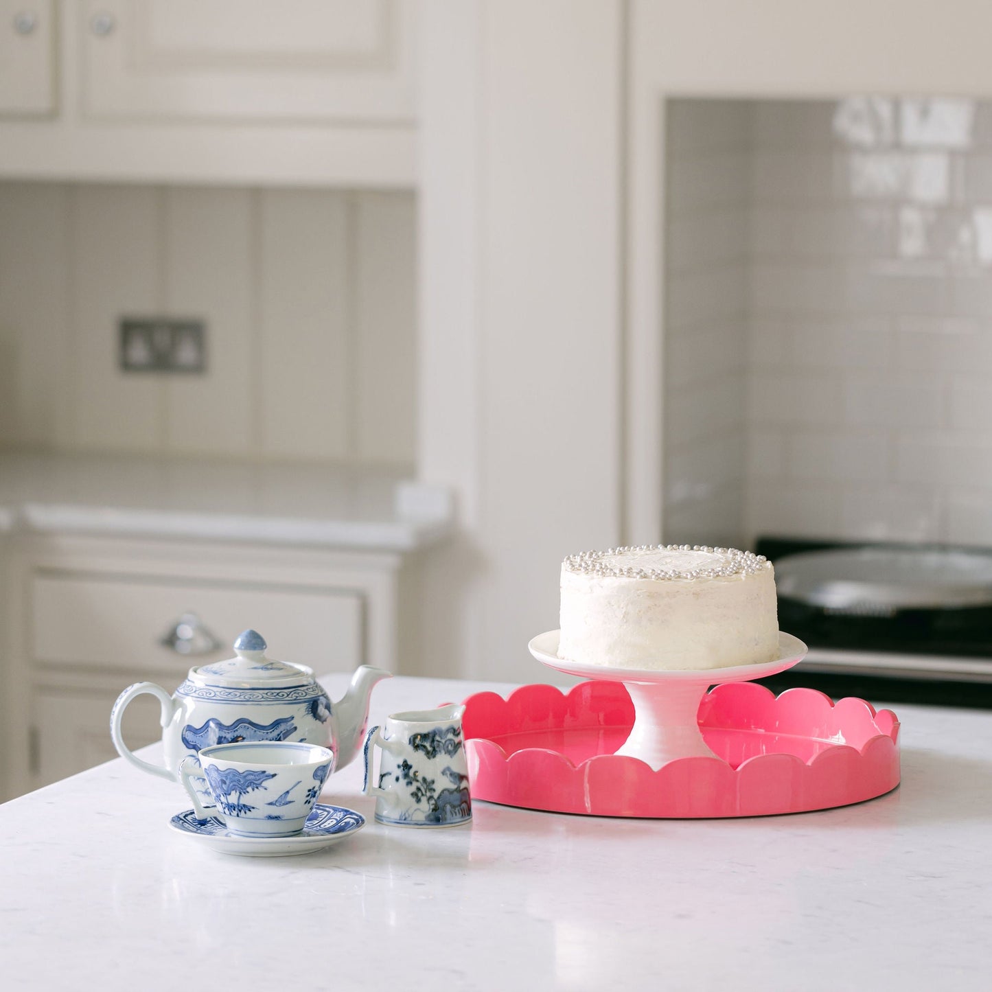 Watermelon Round Medium Lacquered Scallop Tray - Addison Ross Ltd UK