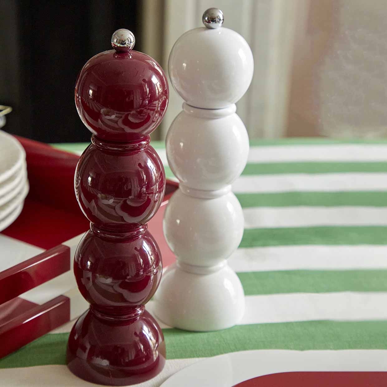 White Lacquer Bobbin Salt or Pepper Mill Grinder - Addison Ross Ltd UK