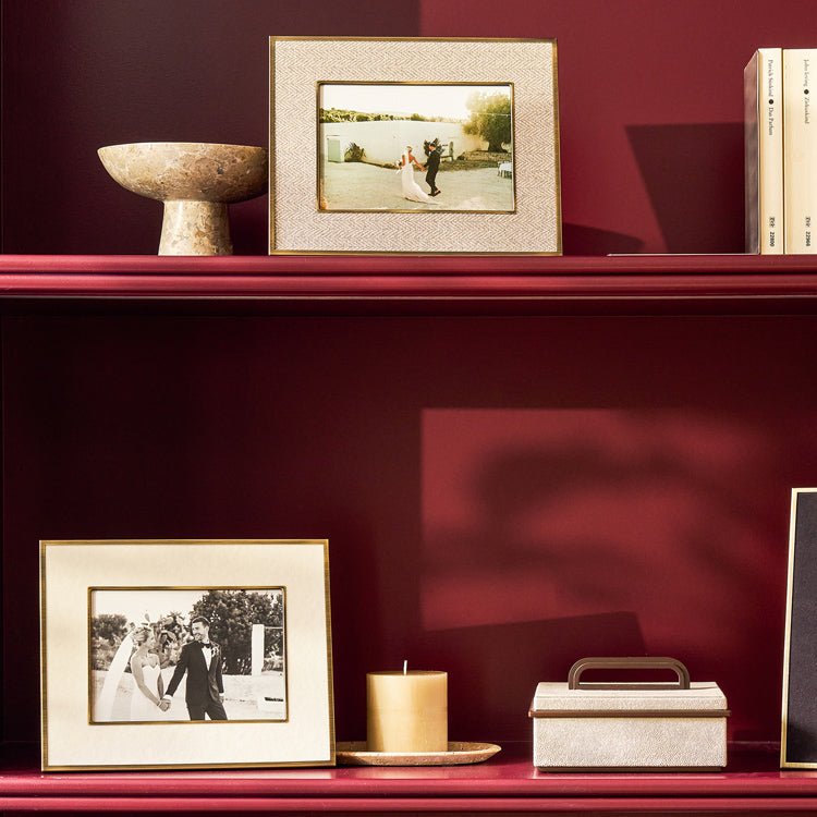 Neutral Edged Frames - Addison Ross Ltd UK