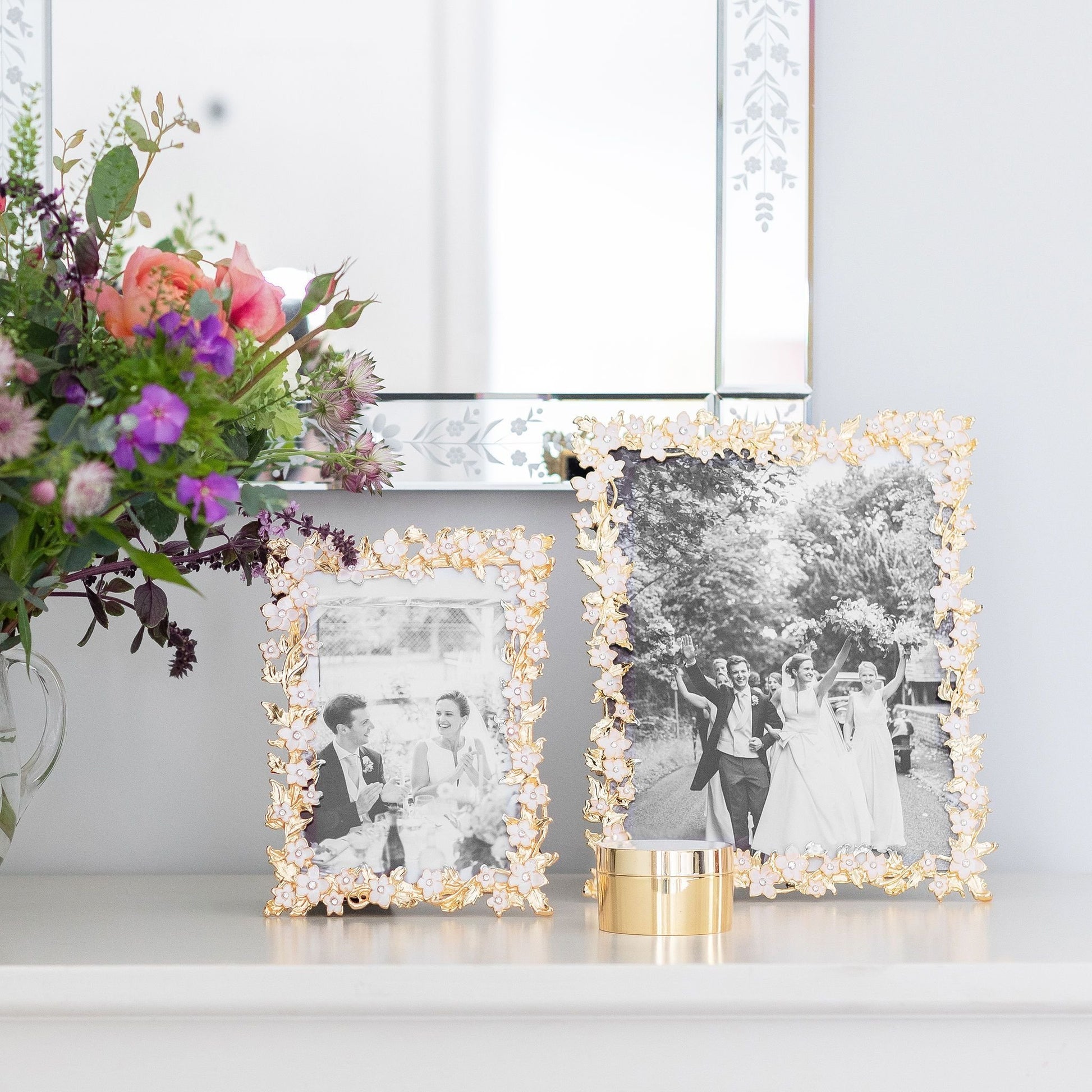 Gold & White Flower Frame - Addison Ross Ltd UK