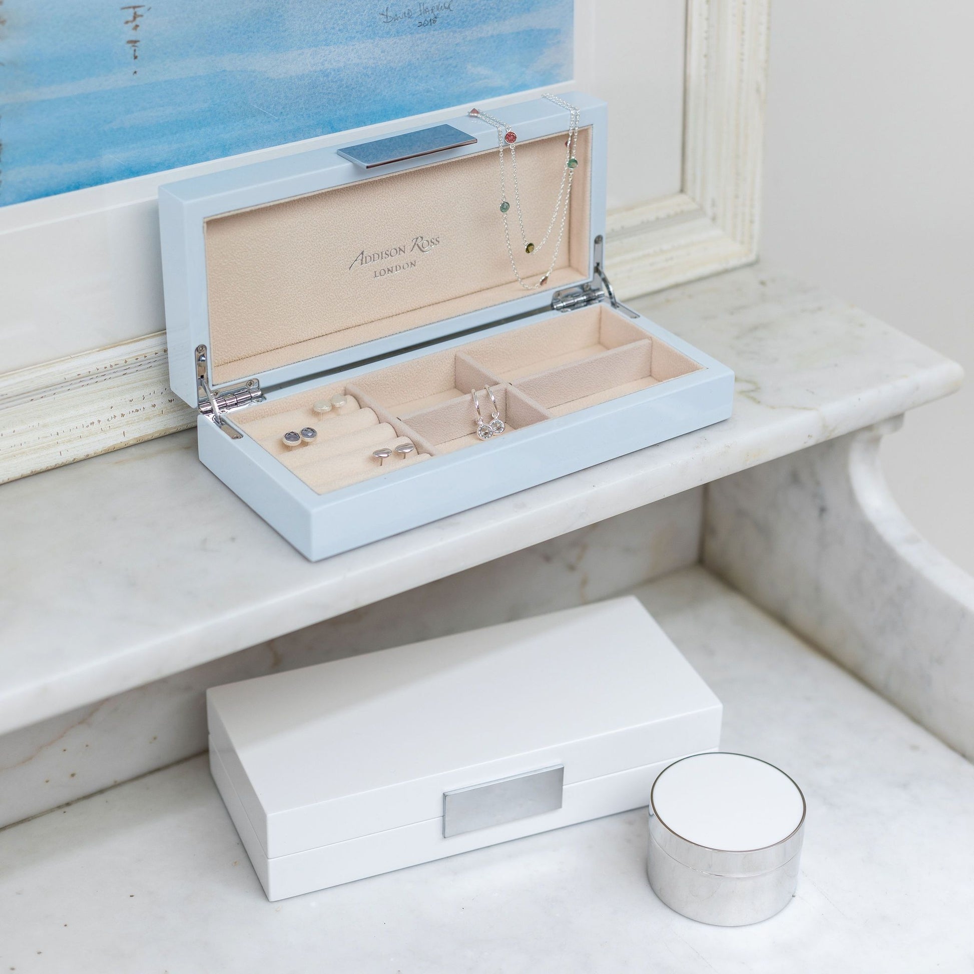 White Lacquer Box With Silver – Addison Ross Ltd UK